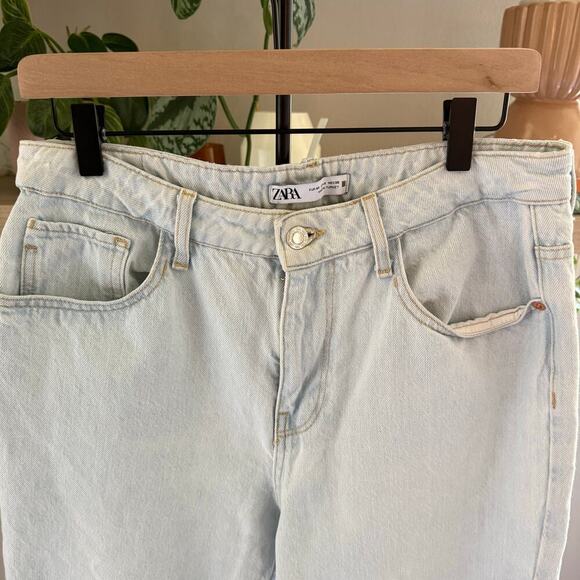 Zara Light Wash Wide Leg Jeans Size 8 Raw Hem 100% Cotton High Rise 30x30 - Picture 3 of 10